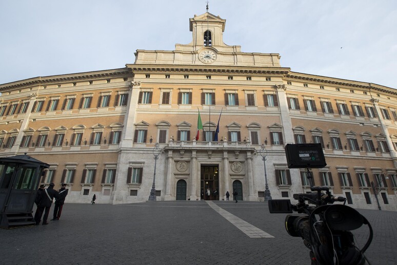 Il Palazzo del Parlamento italiano -     RIPRODUZIONE RISERVATA