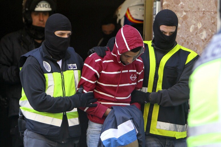 Un 'operazione anti-jihadista in Spagna -     RIPRODUZIONE RISERVATA