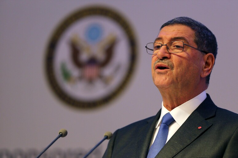 Il premier tunisino Habib Essid -     RIPRODUZIONE RISERVATA