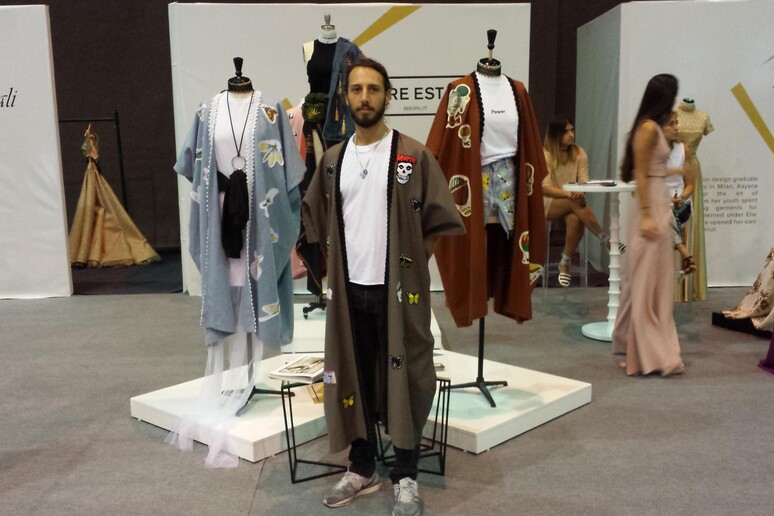 Lo stilista Joe Arida presenta  'La Terre est folle ' alla Fashion Week di Beirut -     RIPRODUZIONE RISERVATA