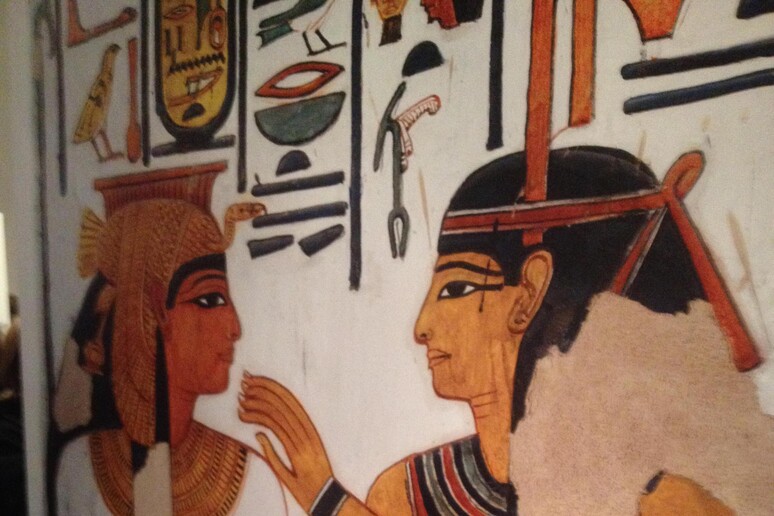 Affreschi della tomba di Nefertari, nella Valle delle Regine a Luxor, scoperta da una missione italiana guidata dall 'egittologo Ernesto Schiaparelli -     RIPRODUZIONE RISERVATA