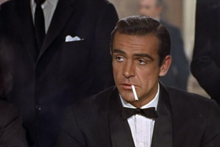 Sean Connery nel ruolo di James Bond - RIPRODUZIONE RISERVATA