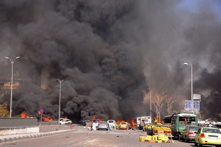 Esplosione a aeroporto Damasco -     RIPRODUZIONE RISERVATA
