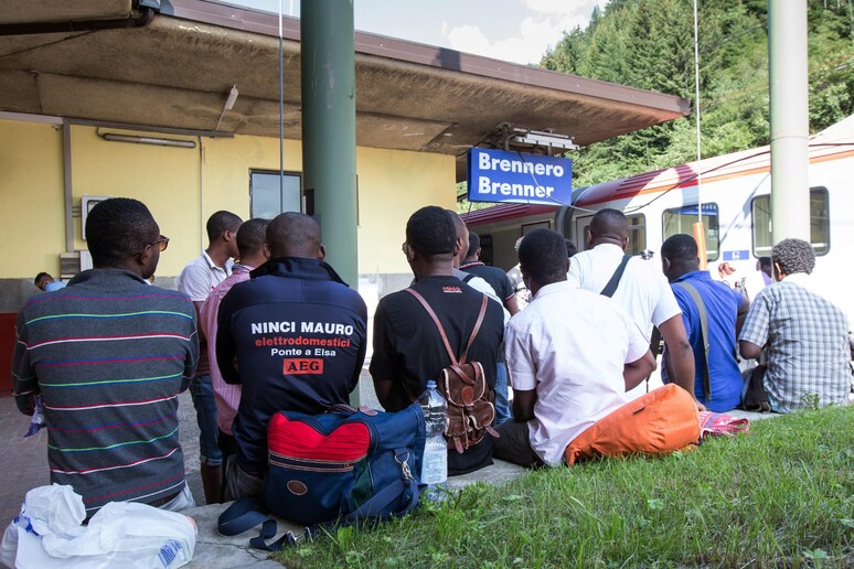 Brenner migrants © ANSA/EPA