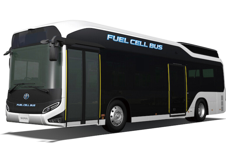 Toyota lancia sul mercato il primo bus Fuel Cell a idrogeno © ANSA/Toyota