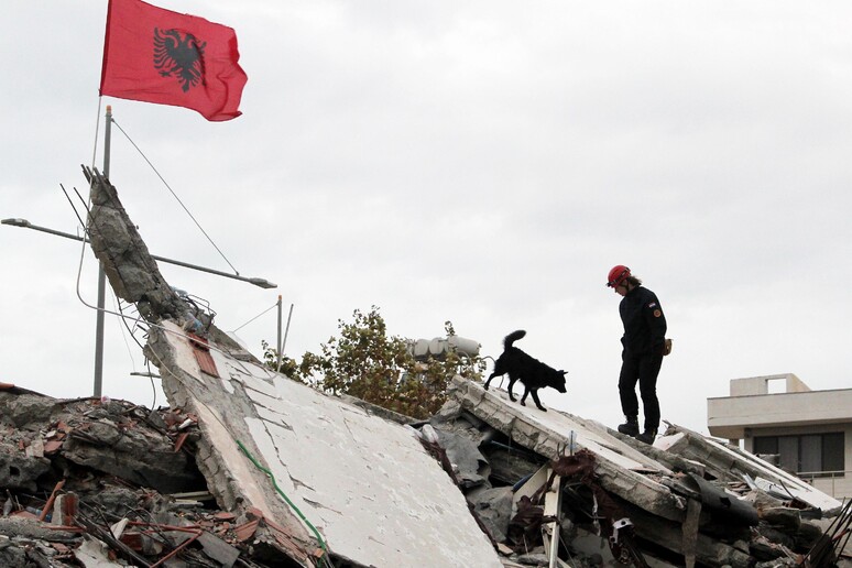 Nuova scossa di magnitudo 4.3 in Albania © ANSA/EPA