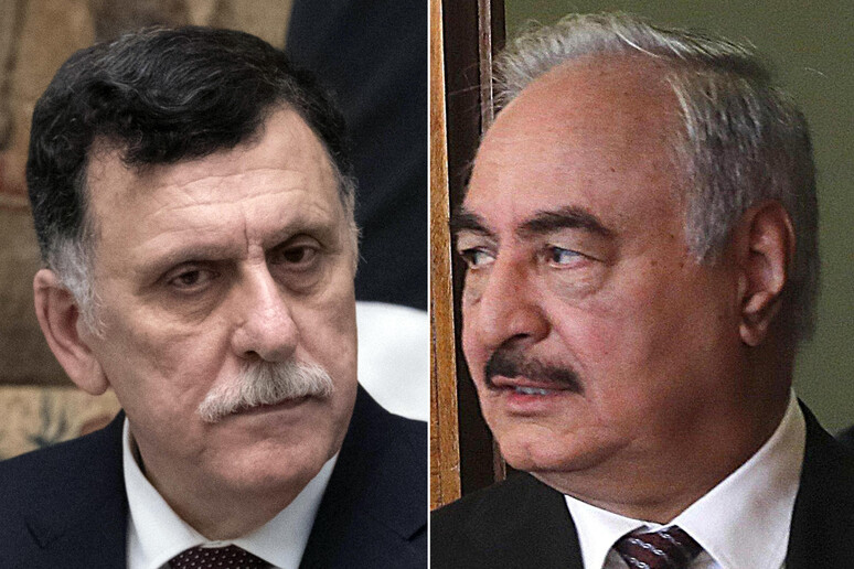 Il premier libico Fayez al-Sarraj (s) e il generale Khalifa Haftar (d) -     RIPRODUZIONE RISERVATA