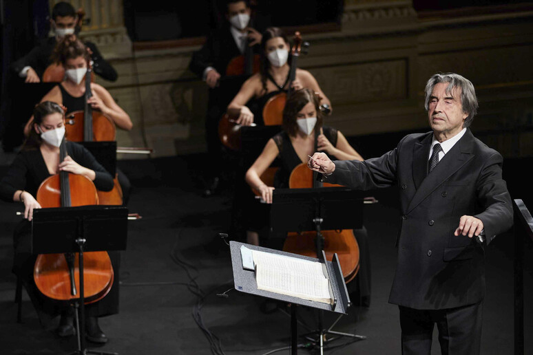 Riccardo Muti e l 'Orchestra giovanile Luigi Cherubini - RIPRODUZIONE RISERVATA