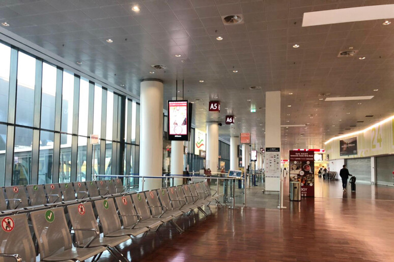 Covid-19: Caravaggio Orio al Serio International Airport deserted - RIPRODUZIONE RISERVATA