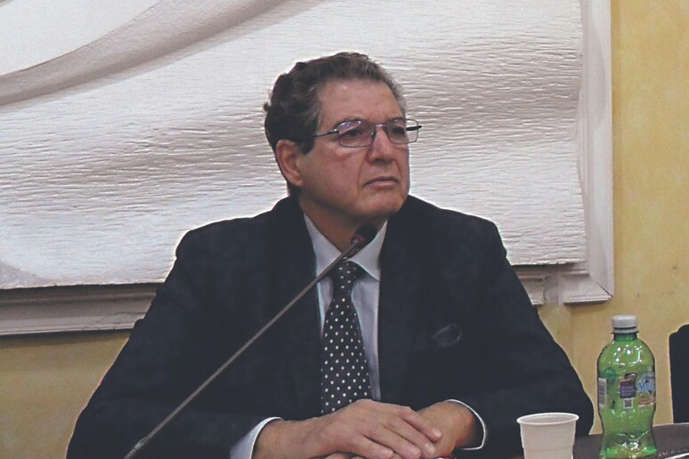 Angelo Giustini, Commissario ad Acta sanit� Molise - RIPRODUZIONE RISERVATA