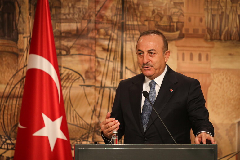 Il ministro degli Esteri turco Mevlut Cavusoglu © ANSA/EPA