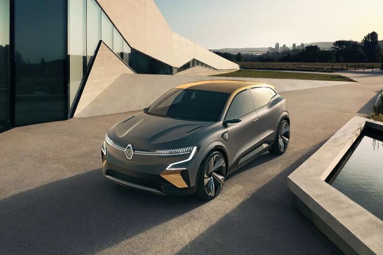 Renault, parte da Megane la  	'carica 	' elettrica del brand - RIPRODUZIONE RISERVATA