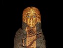 Particolare della mummia del ‘ragazzo d’oro’ (fonte: SN Saleem, SA Seddik, M el-Halwagy) (ANSA)