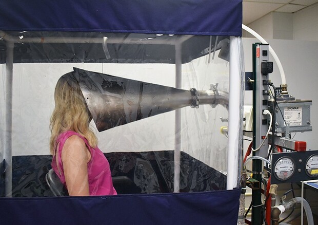 L'apparecchiatura utilizzata nell'esperimento che ha contato le particelle di virus SarsCoV2 diffuse nell'aria (fontet: Isabel Teresa Sierra Maldonado) © Ansa