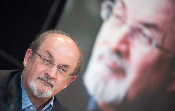 Indian-British writer Salman Rushdie (archive)