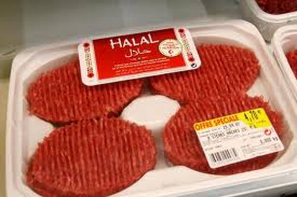 Carne halal in un supermercato francese
