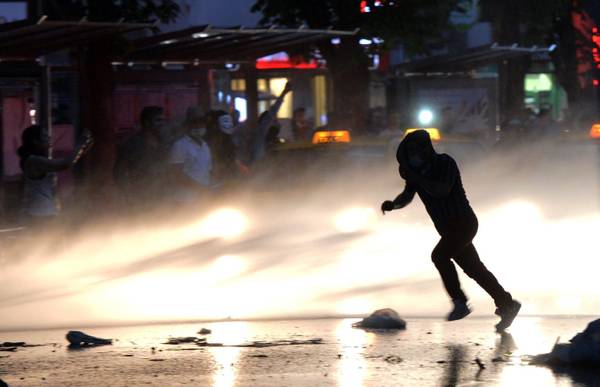Protests against the government continues in Turkey