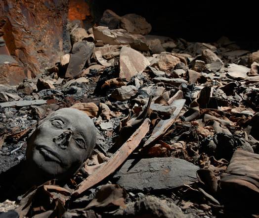 Una foto diffusa dell'Università di Basilea mostra alcuni dei resti di una sessantina di mummie scoperte nella Valle dei Re nella provincia di Luxor in Egitto