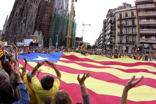 Catalans form human chain to claim independence from Spain [ARCHIVE MATERIAL 20130911 ]