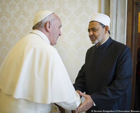 Pope Francis during a meeting with Sheikh Ahmad Muhammad al-Tayyib, Egyptian Imam of al-Azhar