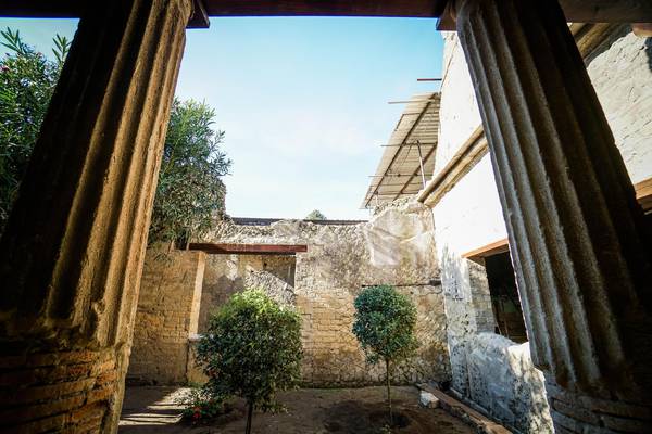 A view of the Casa del Bicentenario at the Ercolano (Herculaneum) Parco Archeologico