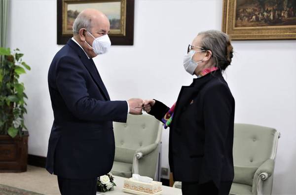 La premier tunisina Najla Bouden ricevuta ad Algeri dal presidente algerino Abdelmadjid Tebboune