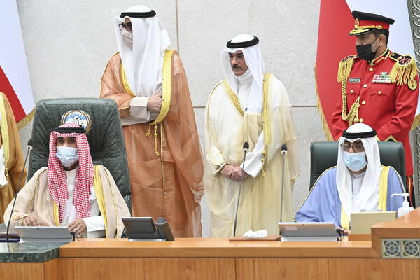 الكويت: الحكومة تستقيل ثالث أزمة العام – السياسة