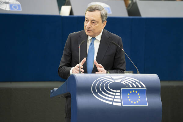 Il premier Mario Draghi al Parlamento europeo