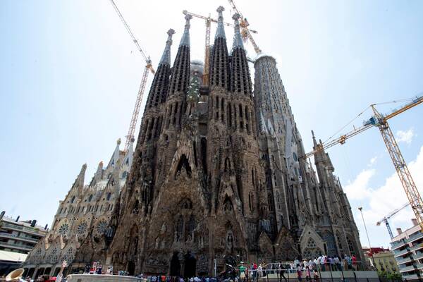 Una veduta della Sagrada Familia, monumento simbolo di Barcellona