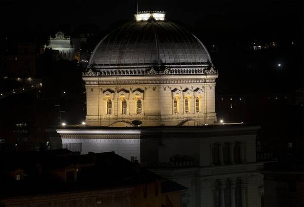 Una veduta della Sinagoga di Roma
