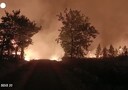 Incendi in Francia, nella notte i pompieri combattono le fiamme in Gironda