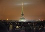 Caro bollette, la Tour Eiffel ridurrà l'illuminazione notturna
