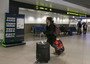 Covid, Portogallo vieta viaggi all'estero non essenziali