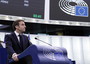 Macron, 'l'Ue non torni al patto di stabilità pre-crisi'