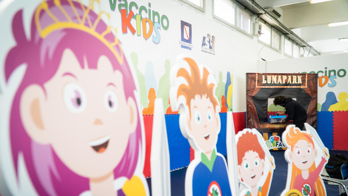 Vaccini bimbi, allestimento ludoteca a Napoli - ALL RIGHTS RESERVED