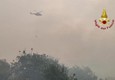 Roghi nell'Oristanese: cinque canadair, un elicottero e squadre a terra per combattere le fiamme © ANSA