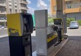 Cagliari, il distributore di benzina ora parla in sardo (ANSA)