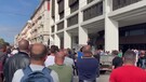 Pastori in piazza a Cagliari, a rischio l'economia delle campagne (ANSA)