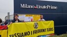 Clima, Linate: attivisti di Ultima Generazione contro i voli privati (ANSA)