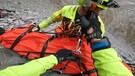 Escursionisti liguri soccorsi dopo caduta in val di Rhemes (ANSA)
