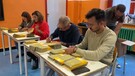 Elezioni, i preparativi in una sezione elettorale a Torino(ANSA)