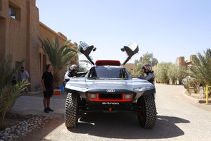 Audi RS Q e-tron, alla prova del deserto in Marocco (ANSA)