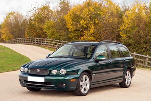 All'asta la Jaguar X-Type 3.0 Wagon usata da Elisabetta II (ANSA)