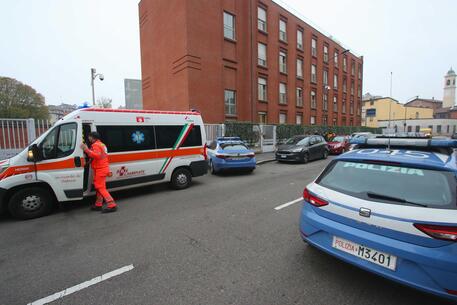 Milano: omicidio femminicidio Via Lope de Vega, uccide la moglie © ANSA