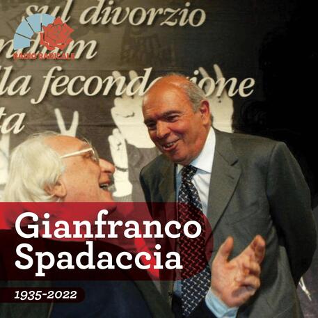 Il post pubblicato su Twitter da Radio Radicale che annuncia la morte di Gianfranco Spadaccia © ANSA