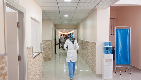 La corsia di un reparto di maternità. Immagine d'archivio (ANSA)