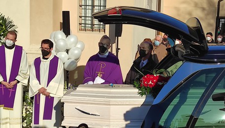 I funerali di Lorenzo Parelli (ANSA)