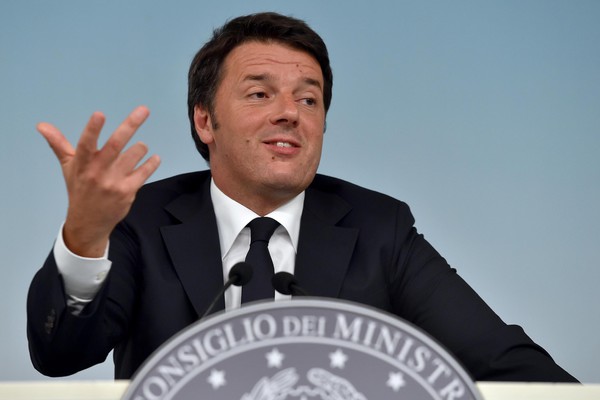 Ue: Renzi, no pugni su tavolo, ma chiediamo rispetto