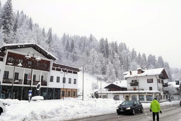 Maltempo: ancora neve su Dolomiti Venete, in quota 1,5 metri