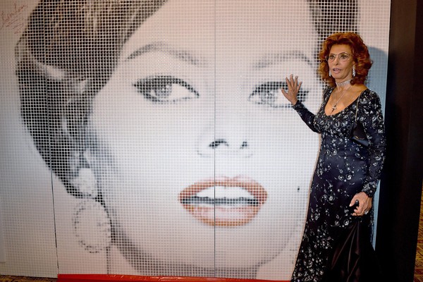 Sophia Loren, vita da favola e 70 anni di carriera/speciale